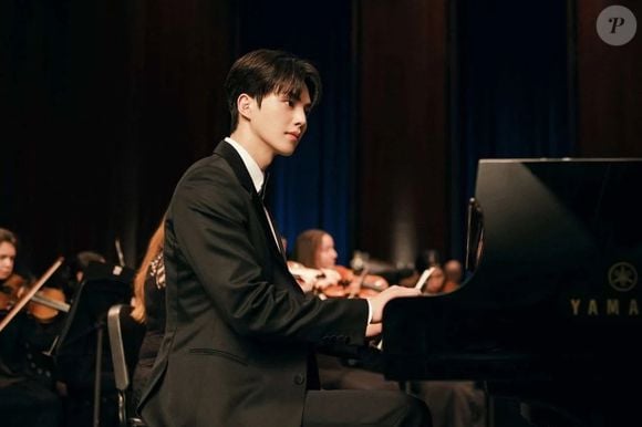 'Quatro Mãos, Duas Sonatas' apresenta a história de Kang Pi-o, um estudante pianista extremamente dedicado e que se cobra a todo instante