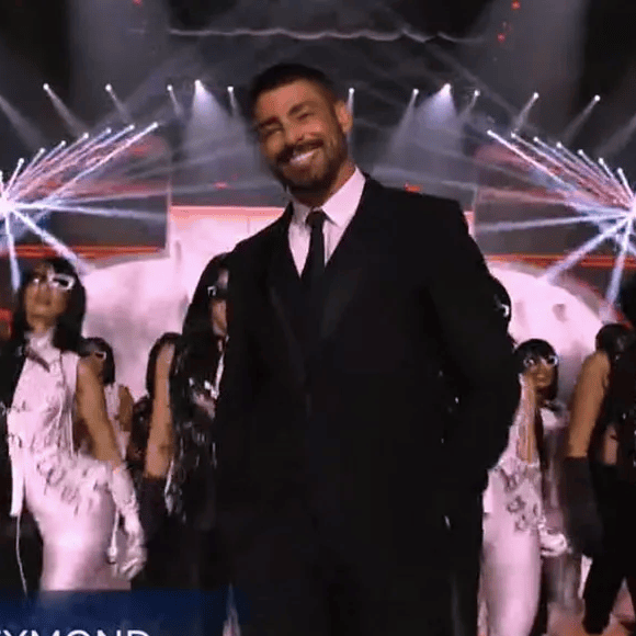 Ator se recusou a passar pelo tapete azul e permaneceu recluso até a hora da apresentação