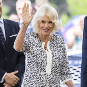 Camilla Parker-Bowles demonstrou alívio com a melhora no quadro de saúde de Kate, mesmo assim, não deixou de alfinetá-la