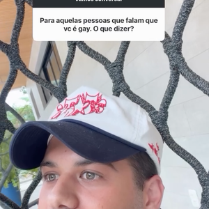 Por fim, Zé Felipe encerrou o assunto ironizando os rumores de sua sexualidade: "Ciúme do c* dos outros, é?"