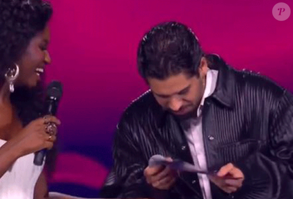 Gafe de Zé Felipe no Prêmio Multishow 2025 viraliza e cantor se defende após críticas na web