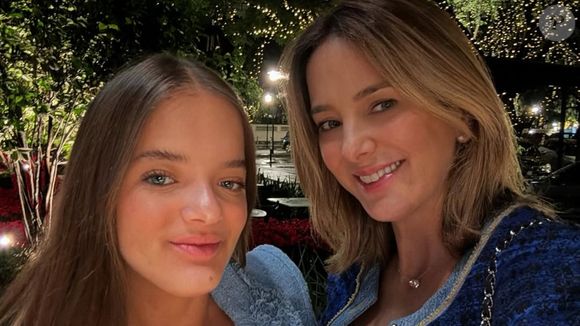 Ticiane Pinheiro revela ter sido surpreendida pela filha Rafaella Justus, com quem divide o closet: 'Fui procurar uma regata e não achei'