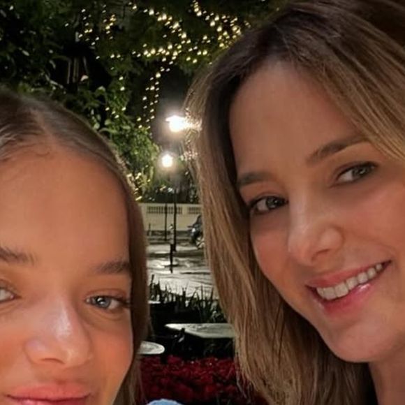 Ticiane Pinheiro revela ter sido surpreendida pela filha Rafaella Justus, com quem divide o closet: 'Fui procurar uma regata e não achei'