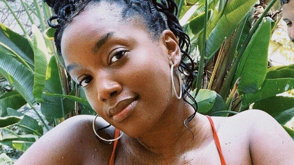 'Semana que vem ela volta': internautas debocham de Iza após segundo término com Yuri Lima