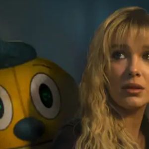 “Obviamente, tenho uma ligação muito especial com David porque temos uma relação de pai e filha, e fazemos todas as cenas juntos”, afirmou a atriz, acrescentando: “Vocês vão perceber isso claramente na 5ª temporada.”