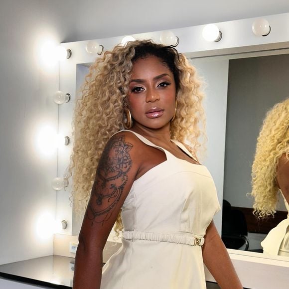 Em nota enviada à mesma coluna, o SBT negou que Cariúcha tenha sido afastada por causa da polêmica e reforçou que ela deve retomar normalmente suas atividades no dia 19 de janeiro