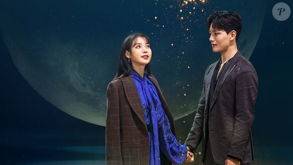 A vida da protagonista muda completamente com a chegada de Goo Chan-seong, interpretado por Yeo Jin-goo, um gerente humano que mexe com seus sentimentos