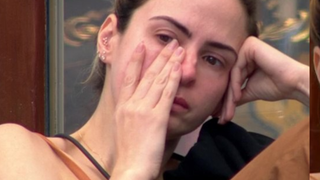 'Não tenho por que continuar': Ana Paula Renault vai desistir do 'BBB 26'? Sister chora após relatar ‘fome’ e desabafa sobre limites no jogo