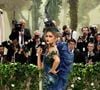 Confirmado como tema do Met Gala 2027, John Galliano marcou o retorno triunfal de Zendaya ao evento em 2024 com um look criado por ele para a Dior em 1999