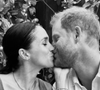 Meghan Markle posta fotos íntimas da gravidez e com príncipe Harry ao comemorar 7 anos de casamento: 'Uma vida inteira de histórias'