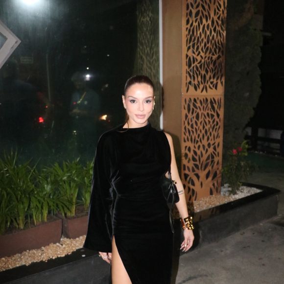 Giovanna Lancellotti saiu da festa de 'Dona de Mim' para a comemoração dos 60 anos de Globo