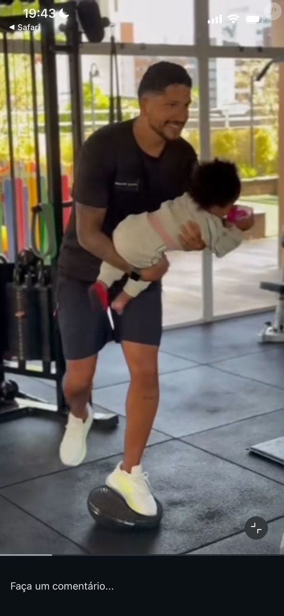 Ex de Iza, Yuri Lima surge com Nala, filha do ex-casal, e faz desabafo após separação da cantora