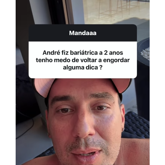 Então, André Marques contou que está lidando com um reganho de peso de 18 kg no último ano, quando passou por momentos delicados e parou de fumar