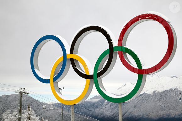 Matéria do jornal alemão BILD revela bastidores polêmicos do salto de esqui às vésperas dos Jogos Olímpicos de Inverno de 2026, na Itália