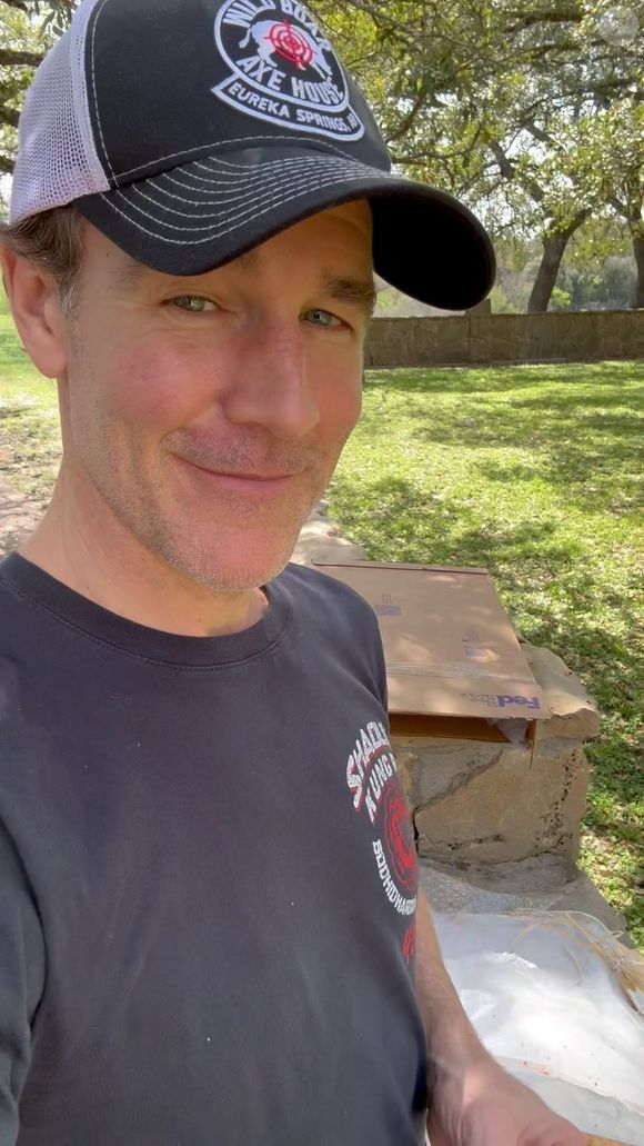 James Van Der Beek foi diagnosticado com câncer colorretal em agosto de 2023