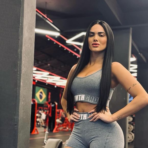 Emily Garcia utilizou seu perfil no Instagram para criticar a postura de Margareth Serrão: ‘Tentando colocar duas mães/mulheres uma contra a outra’