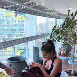 Sasha Meneghel celebrou os 28 anos em grande estilo ao ganhar do marido uma bolsa Chanel da coleção Primavera Verão 2026