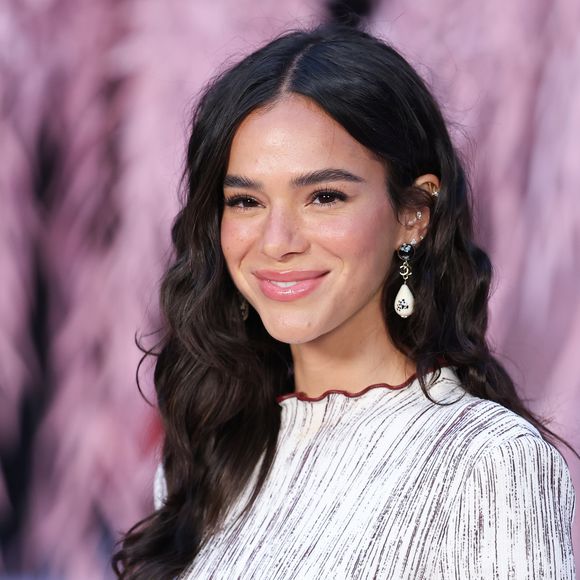 Bruna Marquezine apostou novamente em uma maquiagem que transmite naturalidade