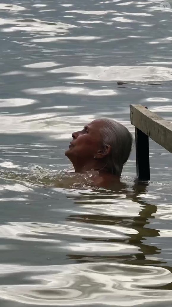 Fafá de Belém publicou um vídeo onde toma banho no Rio Amazonas