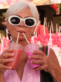Achei por menos de R$ 190: segundo a minha mãe de 57 anos, este tênis da Kolosh na cor 'rosa blush' que parece sapatilha de dança é o calçado mais confortável e romântico do mundo