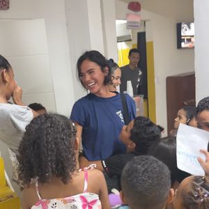 Entre momentos românticos e ação social, Shawn Mendes compartilhou registros inéditos do aniversário de Bruna Marquezine e emocionou fãs com uma declaração de amor