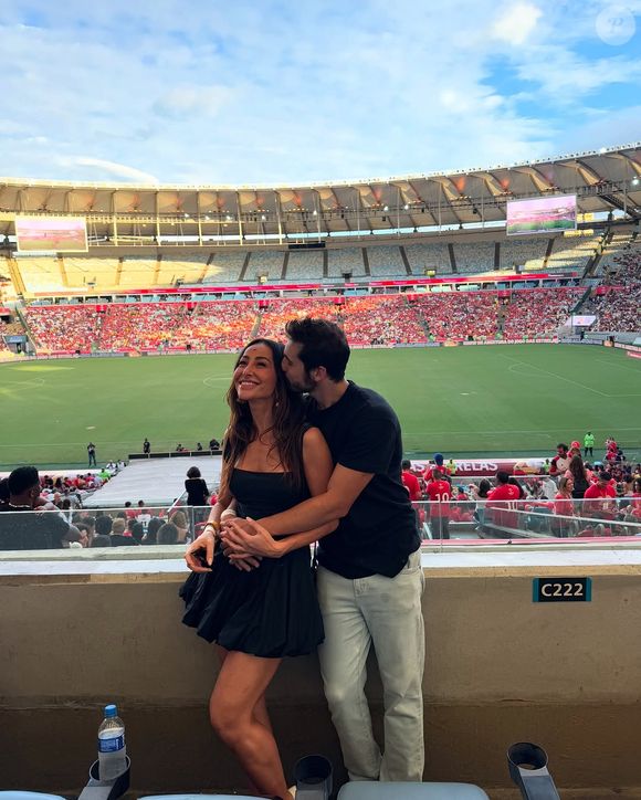 Sabrina Sato e Nicolas Prattes reuniram apenas familiares e os amigos mais próximos e não convocaram a imprensa para a festa