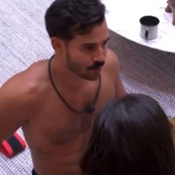 'BBB 25': Mateus disse: 'Eu não tô com ranço de você. Só que essa coisa de não deixarem as pessoas falarem está se transformando em um 'bichão'.