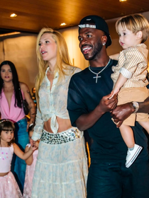 Com look de R$ 6 mil, Virgínia leva Vini Jr. para festa de família e José Leonardo ganha colo do 'padrasto'