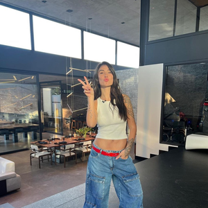 Bianca Andrade é uma das famosas que não vive sem sua regatinha branca