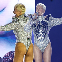 Com body metalizado, virilha cavada e bumbum exposto, Xuxa debocha de críticas ao look na estreia de sua turnê nacional 'O Último Voo da Nave': 'Quem não gostou continue...'