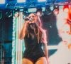 "Queria começar esse texto agradecendo primeiramente a Deus. Lembro do dia que achei que eu seria incapaz de voltar a exercer a minha profissão novamente, mas o Senhor me sustentou. 6 meses sem fazer shows e agora estou de volta!", começou.