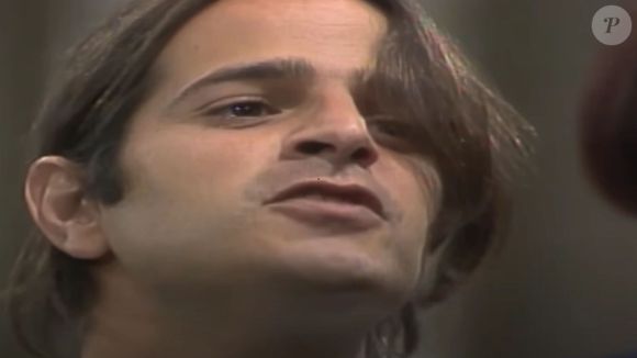 Tato de 'A Viagem', Felipe Martins comenta sobre agressão nas ruas, truque da Globo com objeto da novela e muito mais. 'Você é muito mau'