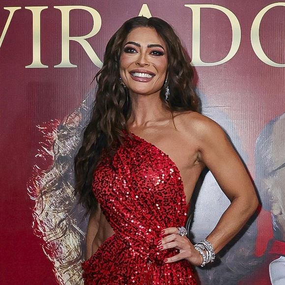 Juliana Paes também contou que tem mantido cuidados com sua saúde, mas vem sofrendo com os efeitos do amadurecimento