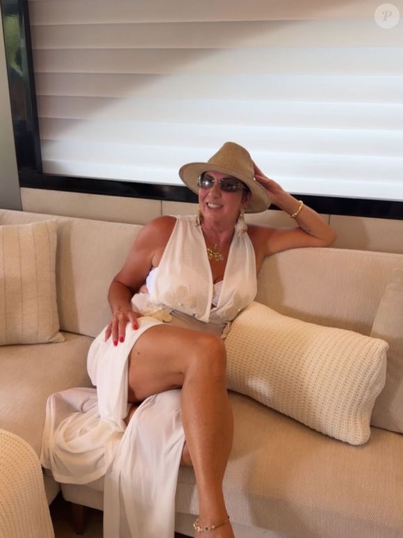 Durante participação no 'Sabadou com Virgínia', Margareth Serrão relembrou previsão de cartomante sobre fama e fortuna. Internautas reagiram com pedidos pelo 'contato da vidente' e também com críticas