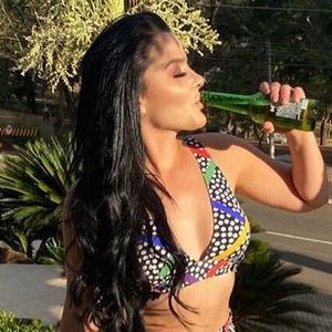 Maraisa usa biquíni hot pant com estampa poá colorido