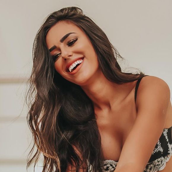 Bruna Biancardi revelou ter colocado 235 ml de silicone em cada mama
