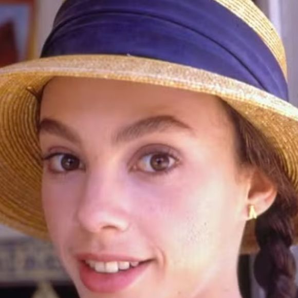 Joyce de 'História de Amor', Carla Marins conheceu ex-marido de maneira incomum e surpreendente