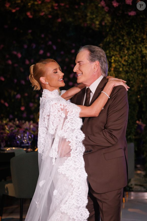 Festa de renovação de votos de Roberto Justus e Ana Paula Siebert contou com 400 convidados