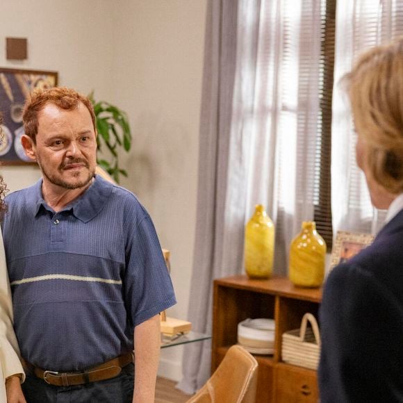 Raquel (Tais Araujo) surpreende Poliana (Matheus Nachtergaele) após perder a Paladar no capítulo de terça-feira 26 de agosto de 2025 da novela 'Vale Tudo'