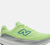 O tênis neon deixou de ser tabu: o New Balance NB 1080 v15 mostra como cor vibrante, conforto e tecnologia podem coexistir no visual de treino em 2026