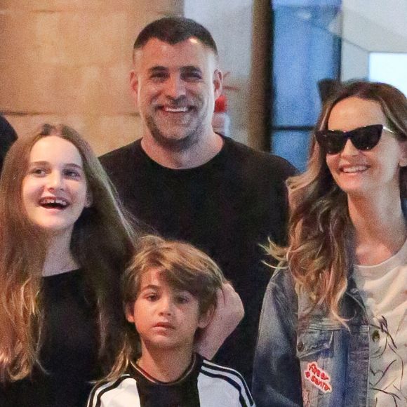 Fernanda Rodrigues é casada com Raoni Carneiro e tem dois filhos.