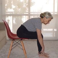 Pilates para as avós: a rotina da professora Jane Koh, de Singapura, ajuda pessoas com mais de 60 anos a se movimentarem sem dor