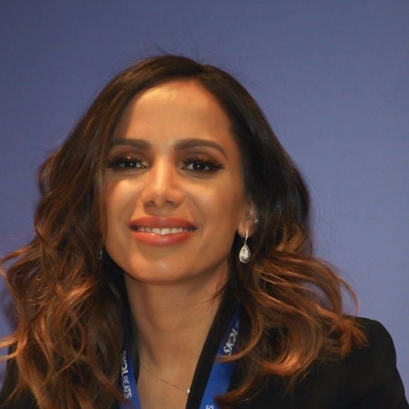 Segundo rumores, Anitta já teria realizado mais de 50 procedimentos estéticos em toda sua carreira