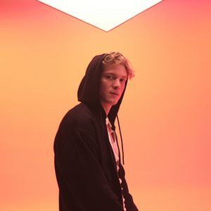 Pedro Novaes é o novo embaixador de We Are Tribe no Brasil e estrela a campanha de We Are Tribe Elixir, novo perfume masculino da Benetton