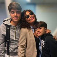 Presente de Dia das Mães com status de joia: 4 fragrâncias de musk que reinterpretam o luxo do Oriente Médio em perfumes