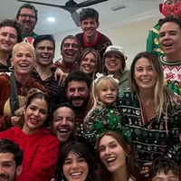 Unidos! Bruna Marquezine reúne famílias de João Guilherme e Sasha Meneghel em noite de pijama no Natal