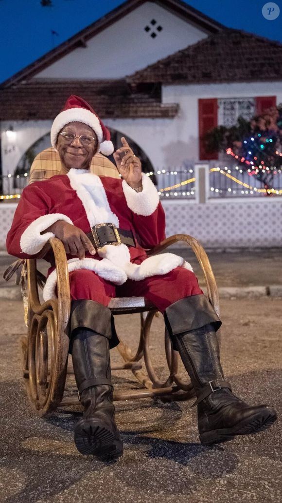 Milton Gonçalves interpretou um Papai Noel negro em seu último papel na televisão no especial 'Juntos a Magia Acontece'