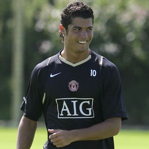 Sorriso de Cristiano Ronaldo passou de motivo de desconforto para objeto de desejo