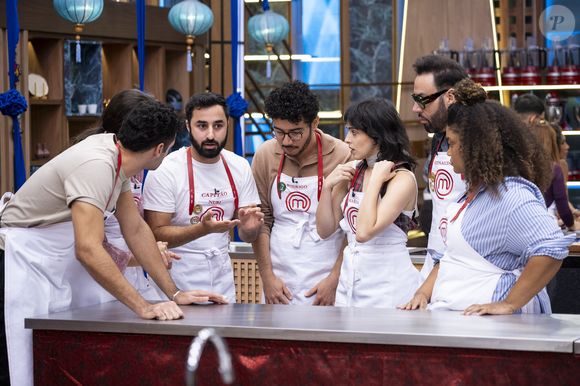 O sétimo episódio do MasterChef Brasil 2026 teve prova em equipes, caos no mercado e mais uma eliminação. Veja quem saiu