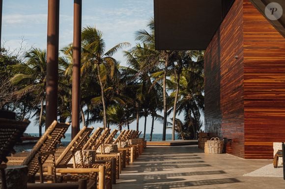 Localizado à beira-mar no Cumbuco, o Mana reúne 70 apartamentos distribuídos em cinco categorias e aposta no chamado 'luxo desacelerado' para quem busca exclusividade no litoral cearense